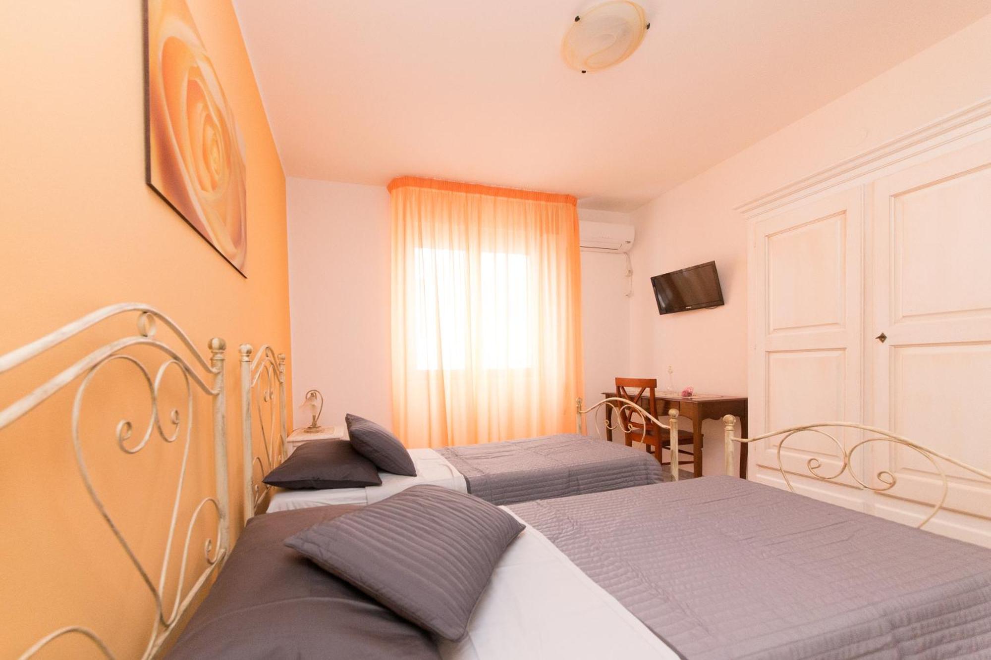 B&B La Casa Nel Borgo Specchia Εξωτερικό φωτογραφία